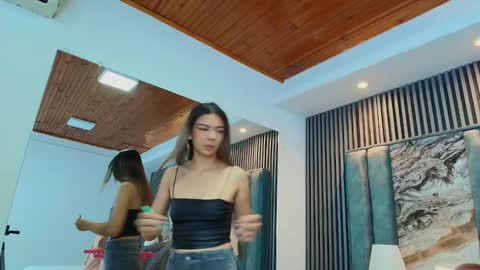 celestebellmont online show from December 16, 12:44 pm