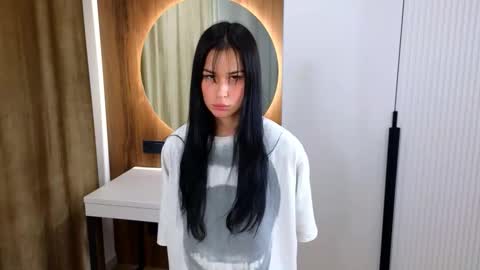 Ava online show from November 1, 4:22 pm