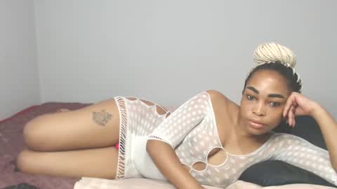 chantel87_ online show from January 29, 3:44 am