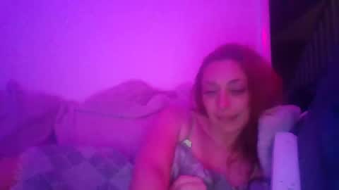 Snapshot of chaoticcurves chatting on October 19, 9:06 pm Tinks online show from October 19, 9:06 pm