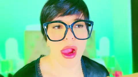 Charloott Evans online show from October 1, 3:11 am