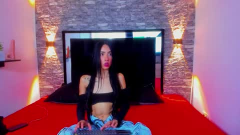 Snapshot of charlotte_adams1 chatting on October 22, 10:15 pm charlotte_adams1 online show from October 22, 10:15 pm