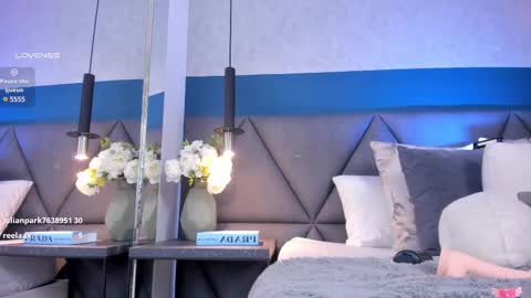 Charlotte online show from March 4, 3:59 pm