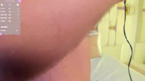 Snapshot of charlotte_line chatting on October 18, 1:14 pm charlotte_line online show from October 18, 1:14 pm