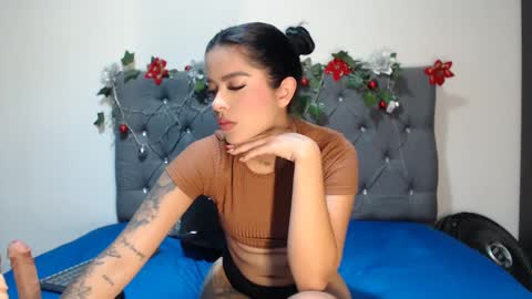 charlottee07 online show from January 11, 10:40 pm