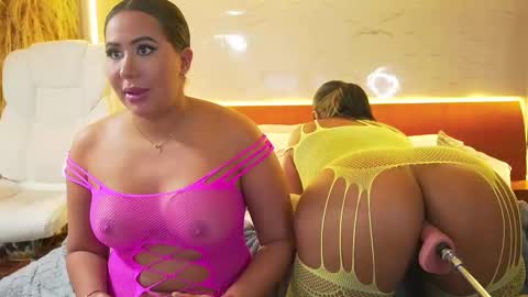 Snapshot of charlottekiss21 chatting on September 23, 1:48 am Charlottekiss online show from September 23, 1:48 am