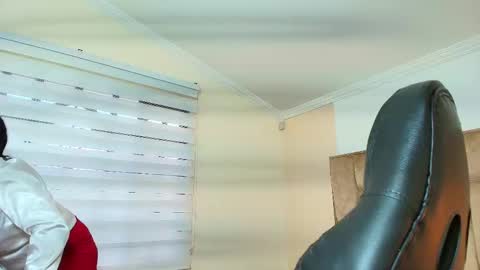 Charlotte  Schmidt online show from October 21, 11:36 am