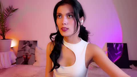 Snapshot of chasmic chatting on January 20, 12:15 am JASMINE   usually going live about 2 am UTC  online show from January 20, 12:15 am