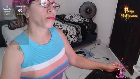 Snapshot of chayla_ruiz chatting on October 20, 8:23 pm CHAYLA VICTORIA RUIZ online show from October 20, 8:23 pm