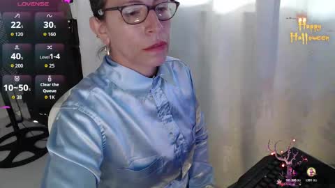 CHAYLA VICTORIA RUIZ  online show from November 22, 2:09 pm