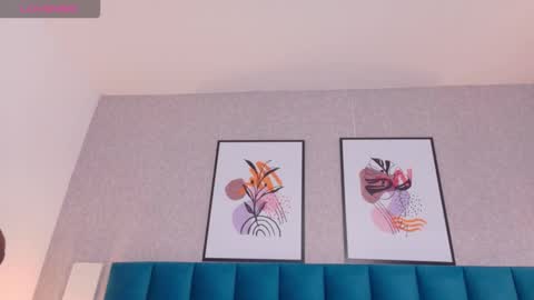   online show from November 5, 8:03 pm