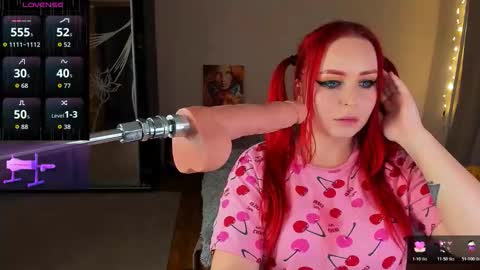 Emily online show from November 7, 7:52 pm