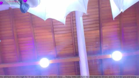 C H E R R Y  online show from October 25, 11:29 am