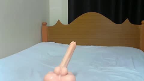 Snapshot of cherry_pic chatting on January 29, 9:33 am cherry_pic online show from January 29, 9:33 am