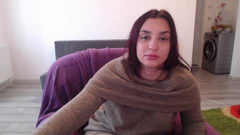 Snapshot of cherry_pie95 chatting on January 21, 7:15 am Sherry online show from January 21, 7:15 am