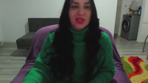 Snapshot of cherry_pie95 chatting on February 19, 3:06 am Sherry online show from February 19, 3:06 am