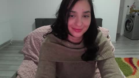 Snapshot of cherry_pie95 chatting on February 10, 3:13 am Sherry online show from February 10, 3:13 am