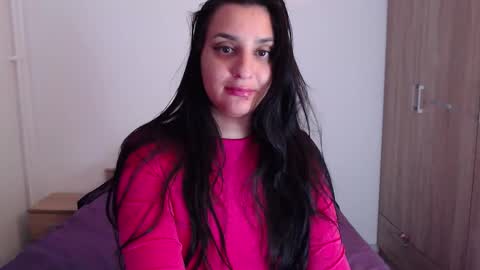 Snapshot of cherry_pie95 chatting on October 2, 7:02 am Sherry online show from October 2, 7:02 am