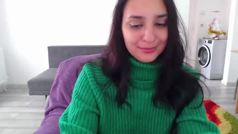 Snapshot of cherry_pie95 chatting on February 15, 10:11 am Sherry online show from February 15, 10:11 am