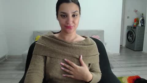 Snapshot of cherry_pie95 chatting on October 17, 2:26 am Sherry online show from October 17, 2:26 am