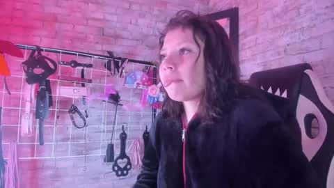     online show from November 2, 11:46 am