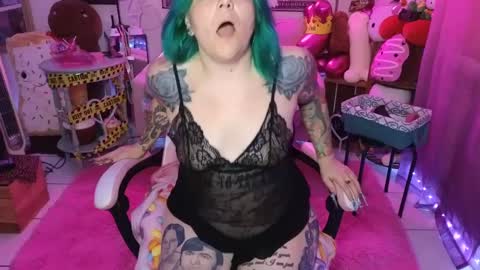 CherryBombBomb online show from September 28, 5:58 am