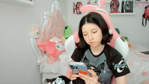 cherrycute666 online show from October 10, 10:58 pm