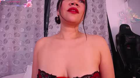 cherylfoster_ online show from March 8, 8:13 pm