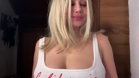 sexypau online show from October 28, 11:42 pm