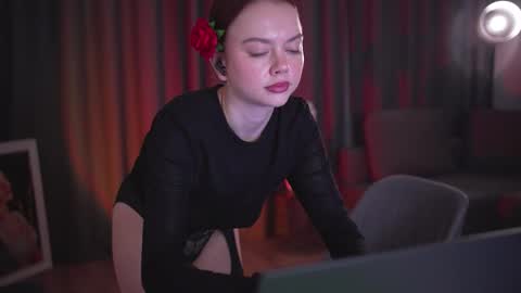 chillwithstacy online show from October 25, 9:10 pm