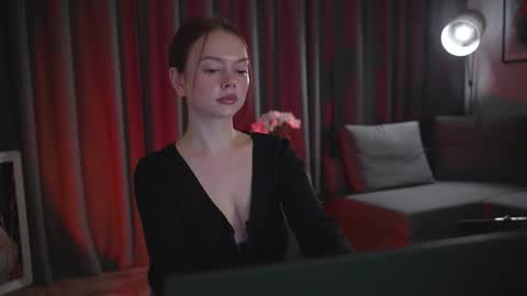 chillwithstacy online show from November 6, 10:15 pm