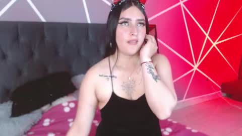 Snapshot of chloe1126_ chatting on October 13, 2:53 pm chloe1126_ online show from October 13, 2:53 pm