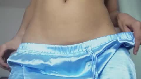 C H L O E  online show from February 21, 4:46 am