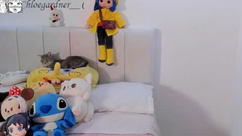 Chloe online show from September 19, 11:59 pm