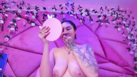 ChloeeThompson online show from March 11, 4:19 am