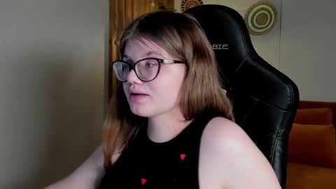 ChloeHalses online show from January 13, 6:52 am