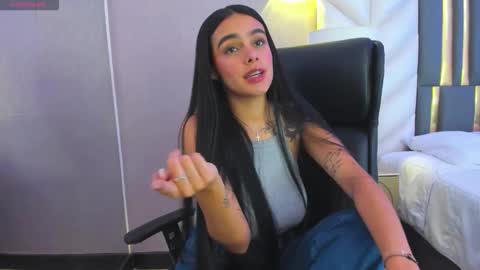  Chloe Harper  online show from January 14, 12:54 pm