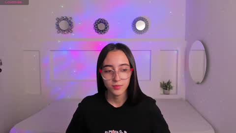 chloehil2 online show from February 8, 8:21 pm