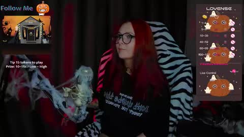 Chloe online show from October 8, 4:11 pm