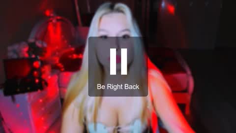 Snapshot of chloericci chatting on October 23, 9:32 pm ChloeRicci online show from October 23, 9:32 pm