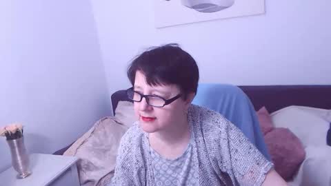 Christa online show from November 12, 8:29 pm