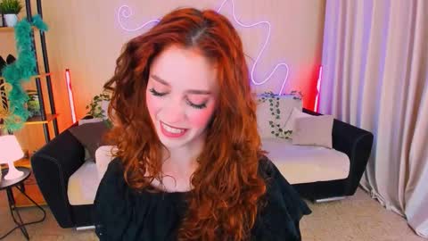 christinaconteeree online show from November 7, 7:41 pm