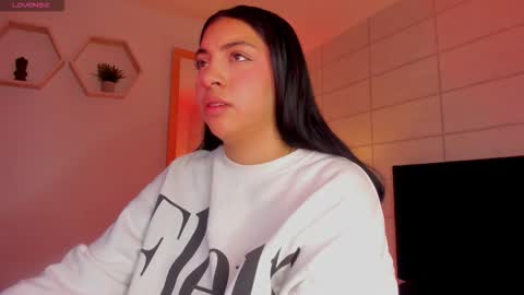 Christine  online show from December 18, 11:59 am