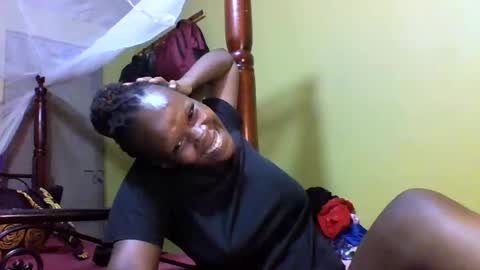 Snapshot of cinddy_14 chatting on December 2, 5:35 pm cinddy 14 online show from December 2, 5:35 pm