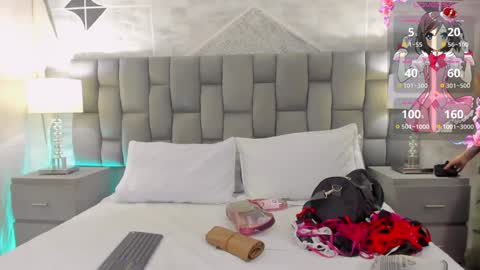 CintiaCollins  online show from December 16, 10:03 pm