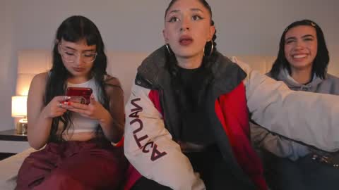 Cintya online show from January 3, 9:57 pm