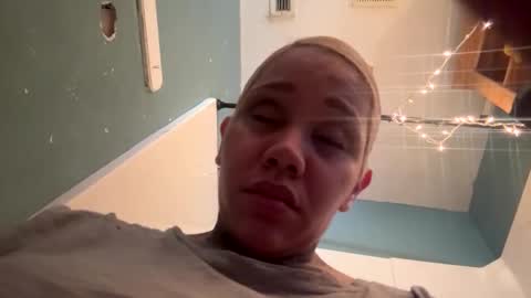 clairecumming69 online show from November 8, 2:33 pm