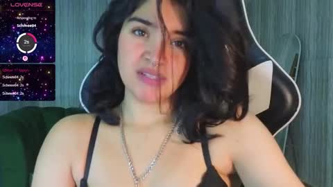 Clementine online show from November 15, 1:56 pm