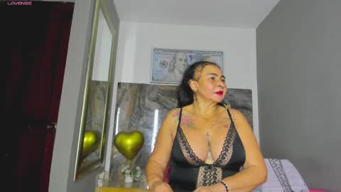 CLOE online show from March 3, 11:47 am