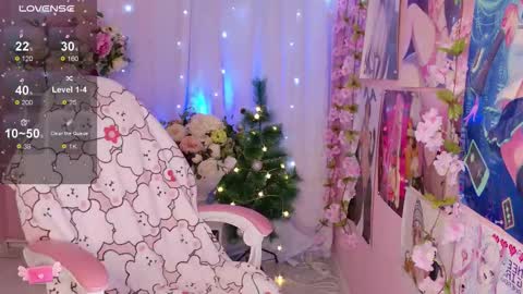 Mia online show from December 20, 9:41 pm